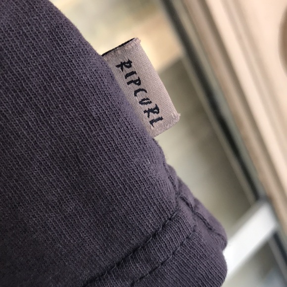 NWOT RIP CURL T-SHIRT - Picture 9 of 10